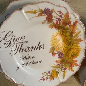 CRACKER BARREL SET OF 4 DINNER PLATES FAMILY BLESSINGS